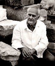 Josef Stárek mezi kameny